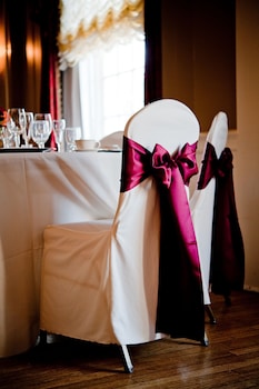 the yorktowne hotel tapestry collection by hilton