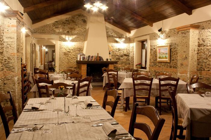 la rosa nel bicchiere