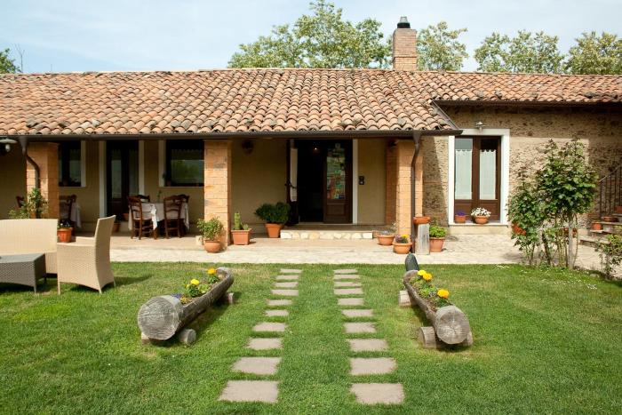 la rosa nel bicchiere