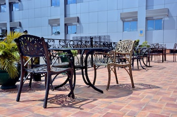 chelsea hotel central area