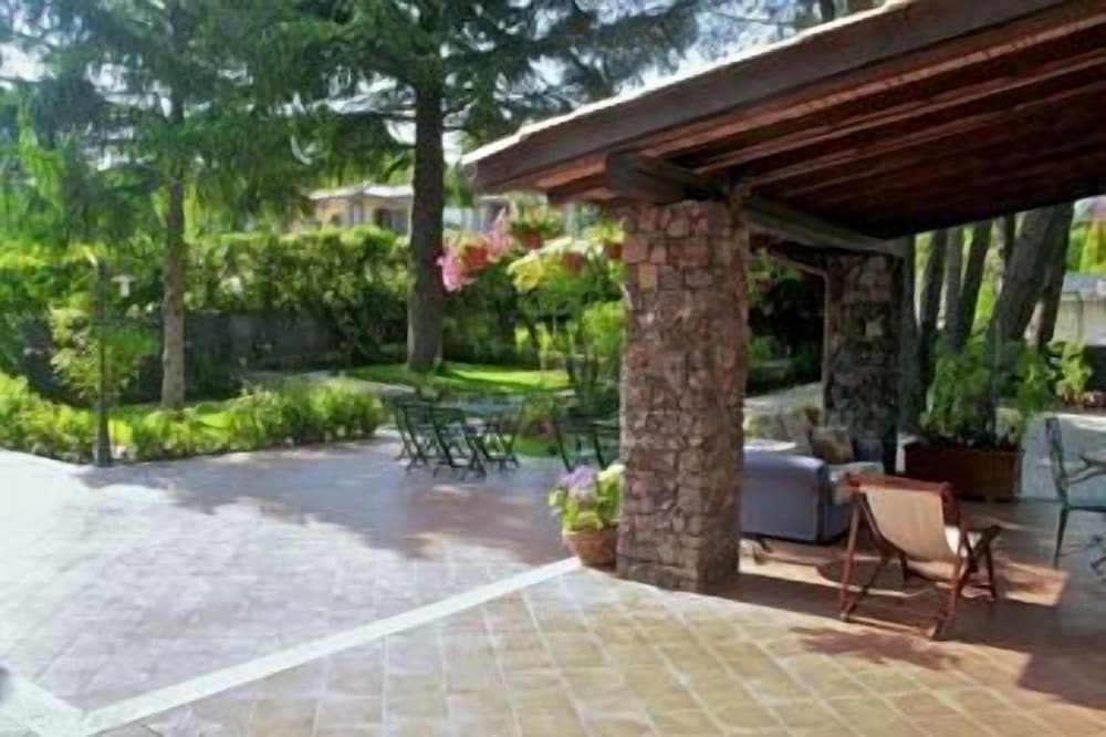 rosso vulcano bed and breakfast