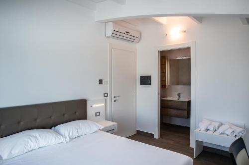 nauticus guest room