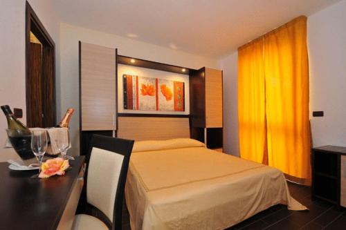 nauticus guest room