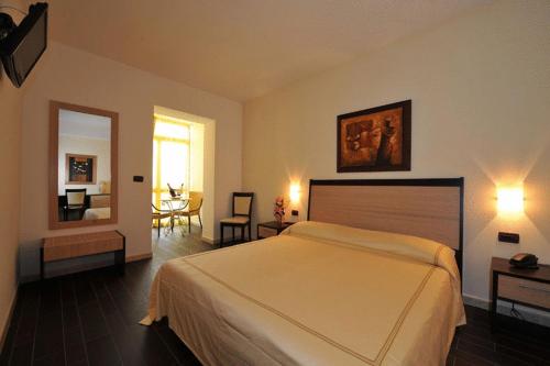 nauticus guest room
