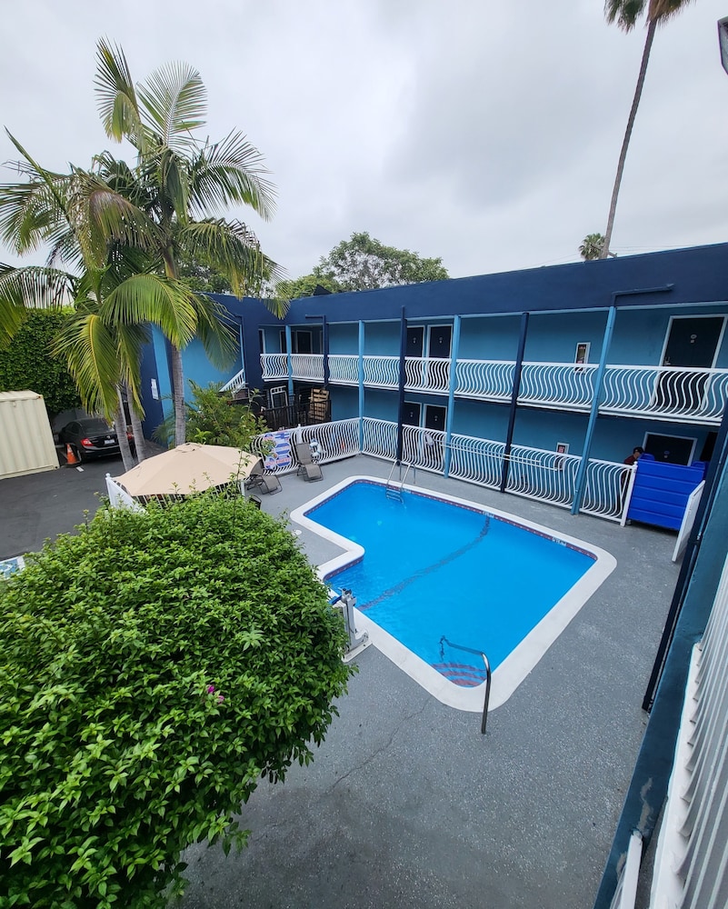 rodeway inn hollywood sunset boulevard