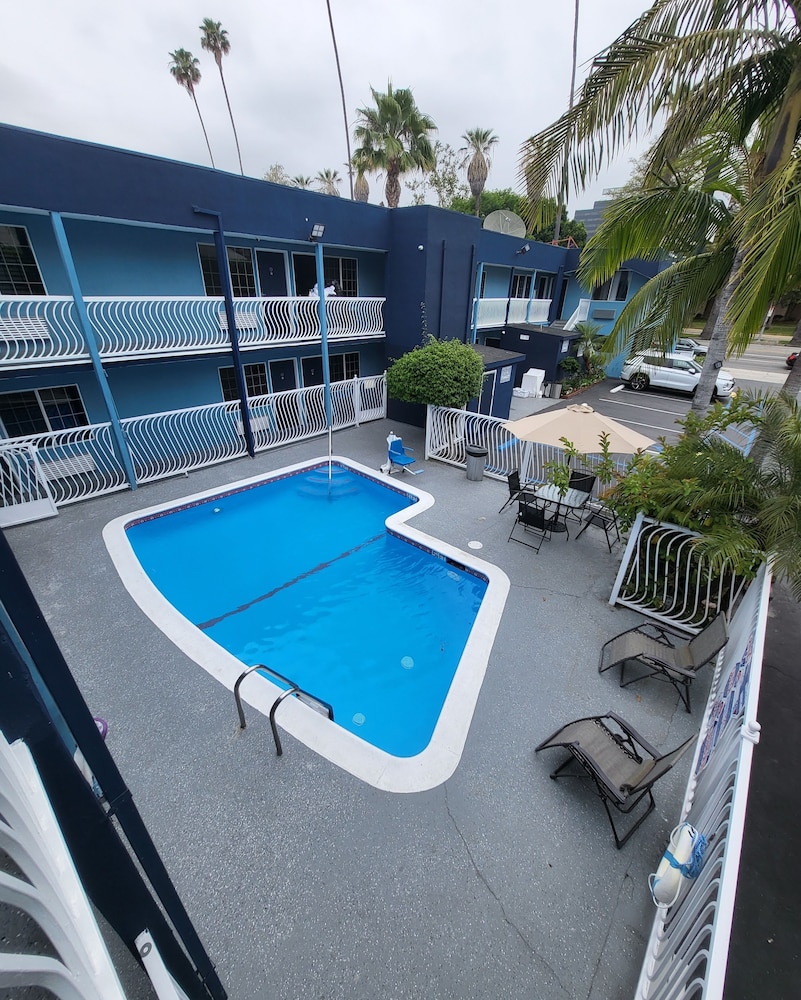 rodeway inn hollywood sunset boulevard