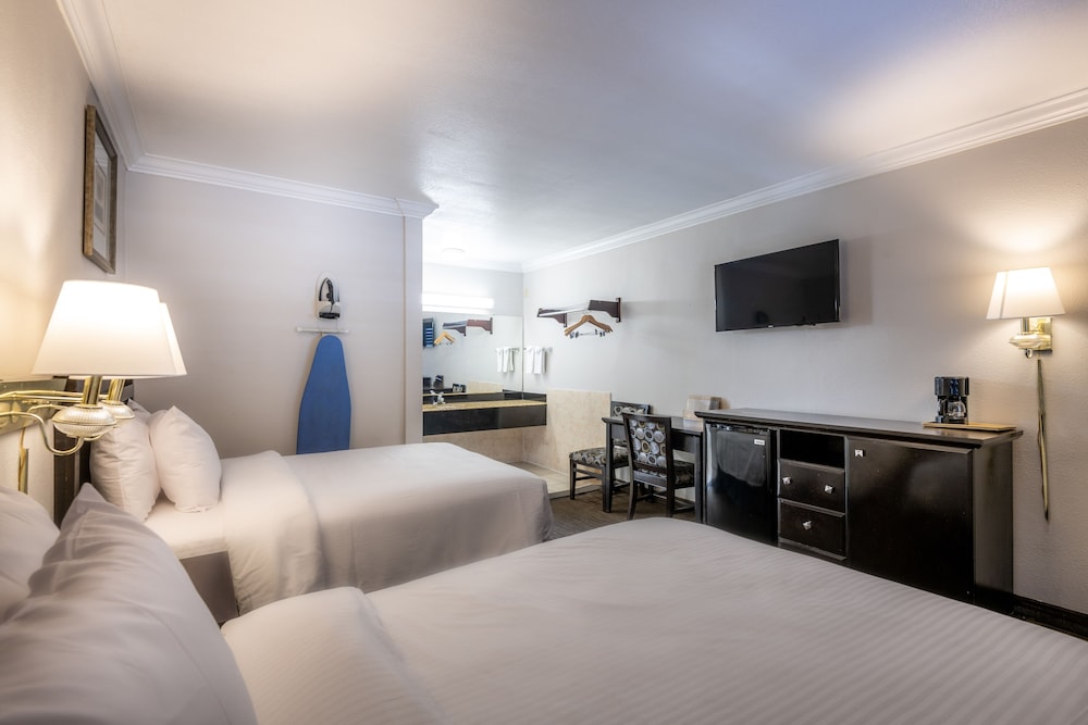 rodeway inn hollywood sunset boulevard