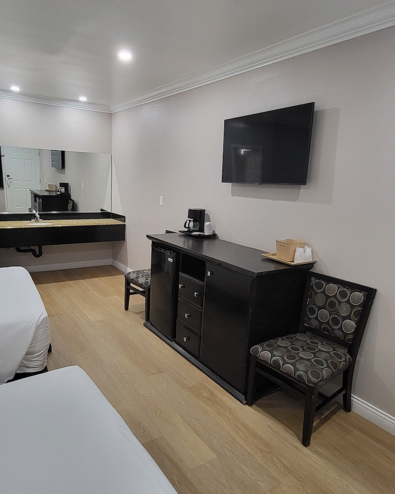 rodeway inn hollywood sunset boulevard