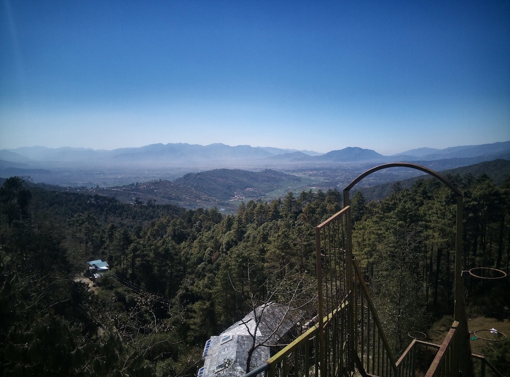 peaceful cottage and cafe du mont