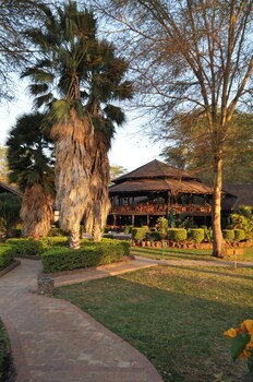 ol tukai lodge amboseli