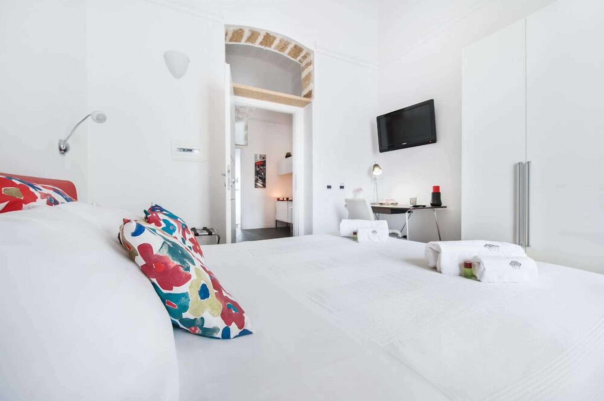 bandb white