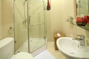 rising dragon estate hotel