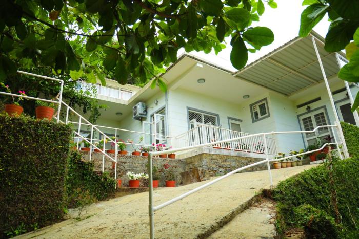 copperhill luxury homestay