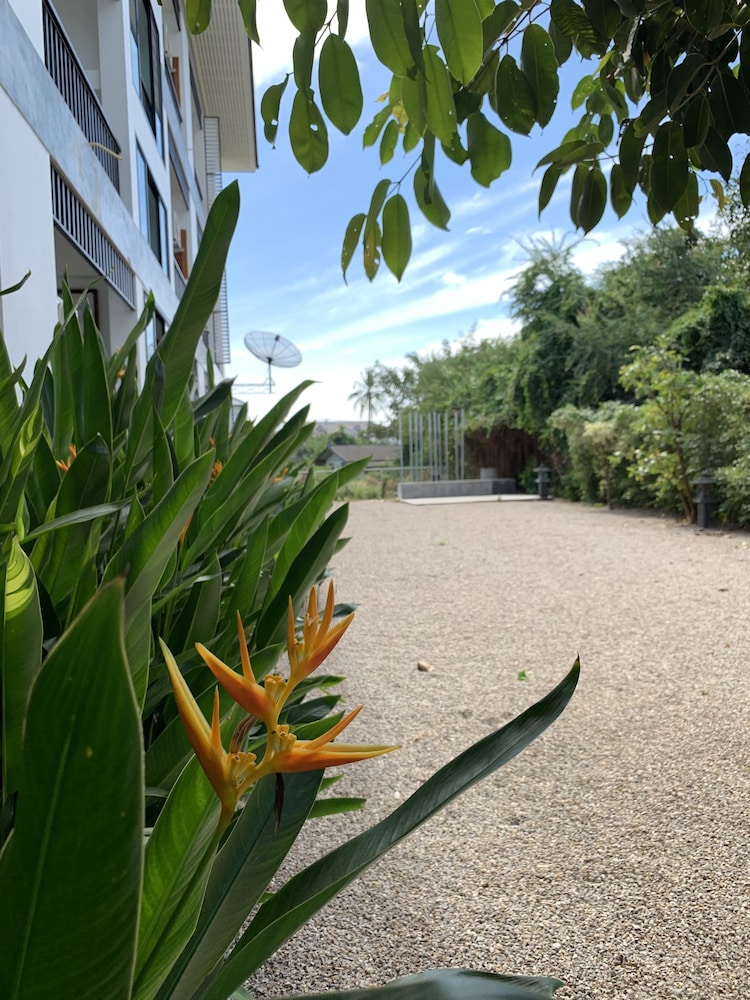 phetcharat grand hotel maesot