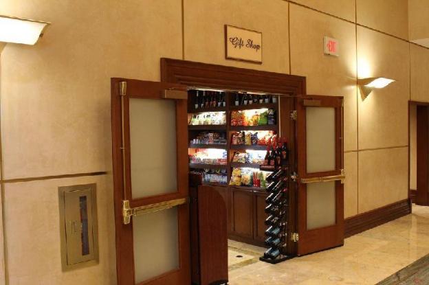 luxury suites international at the signature