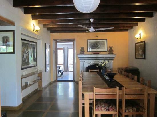 Two Chimneys Lodge,Nainital>>Bhimtal,3 star