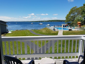 smugglers cove inn