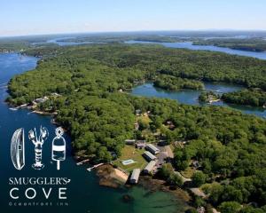 smugglers cove inn