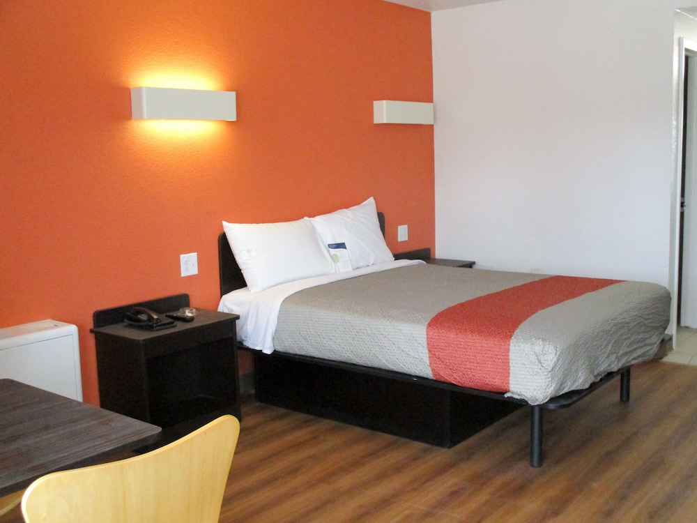 motel 6 schenectady ny