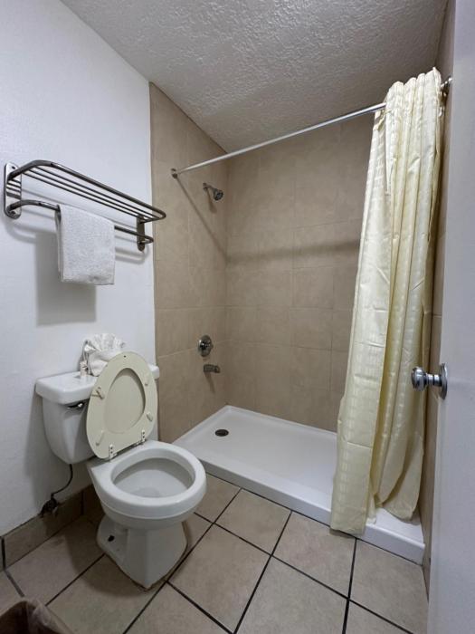 desert sands inn and suites