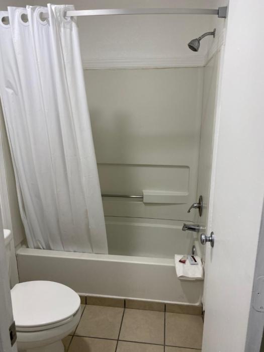 desert sands inn and suites