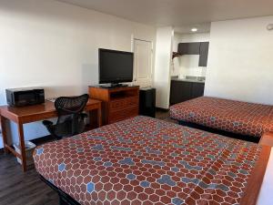 desert sands inn and suites