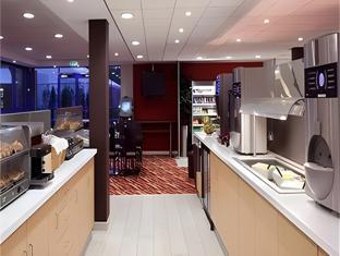 premier inn banbury m40 j11