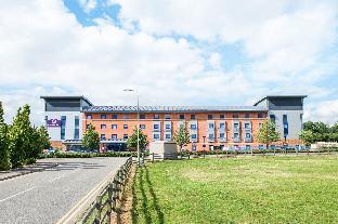 premier inn banbury m40 j11