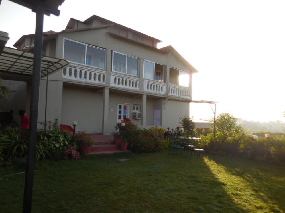 hotel udai garh only couple and family