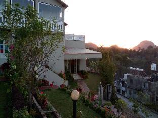 hotel udai garh only couple and family