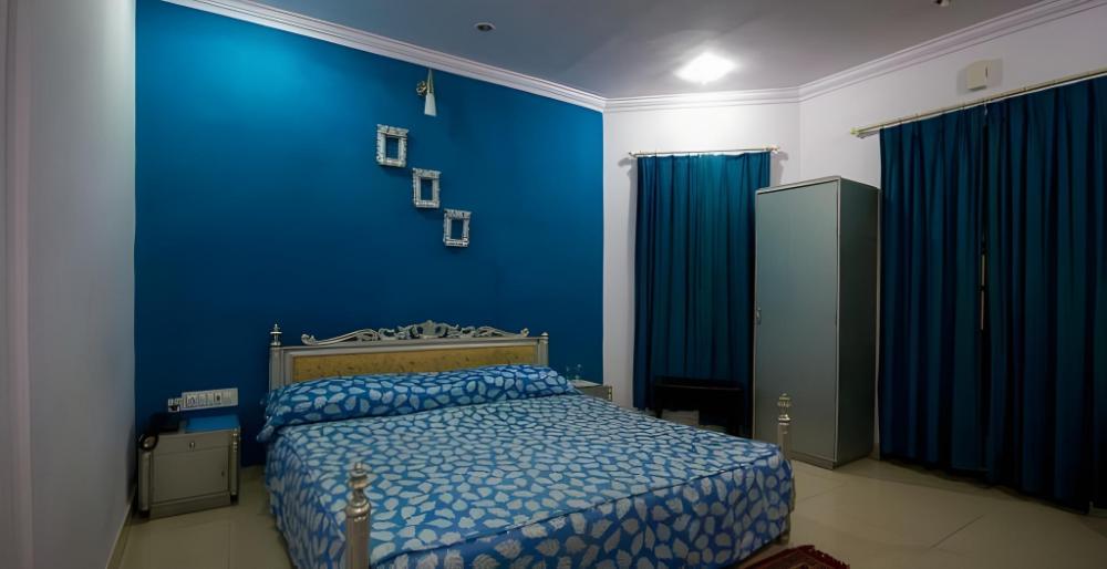 hotel udai garh only couple and family