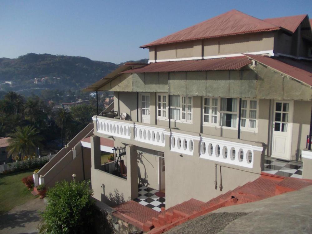 hotel udai garh only couple and family