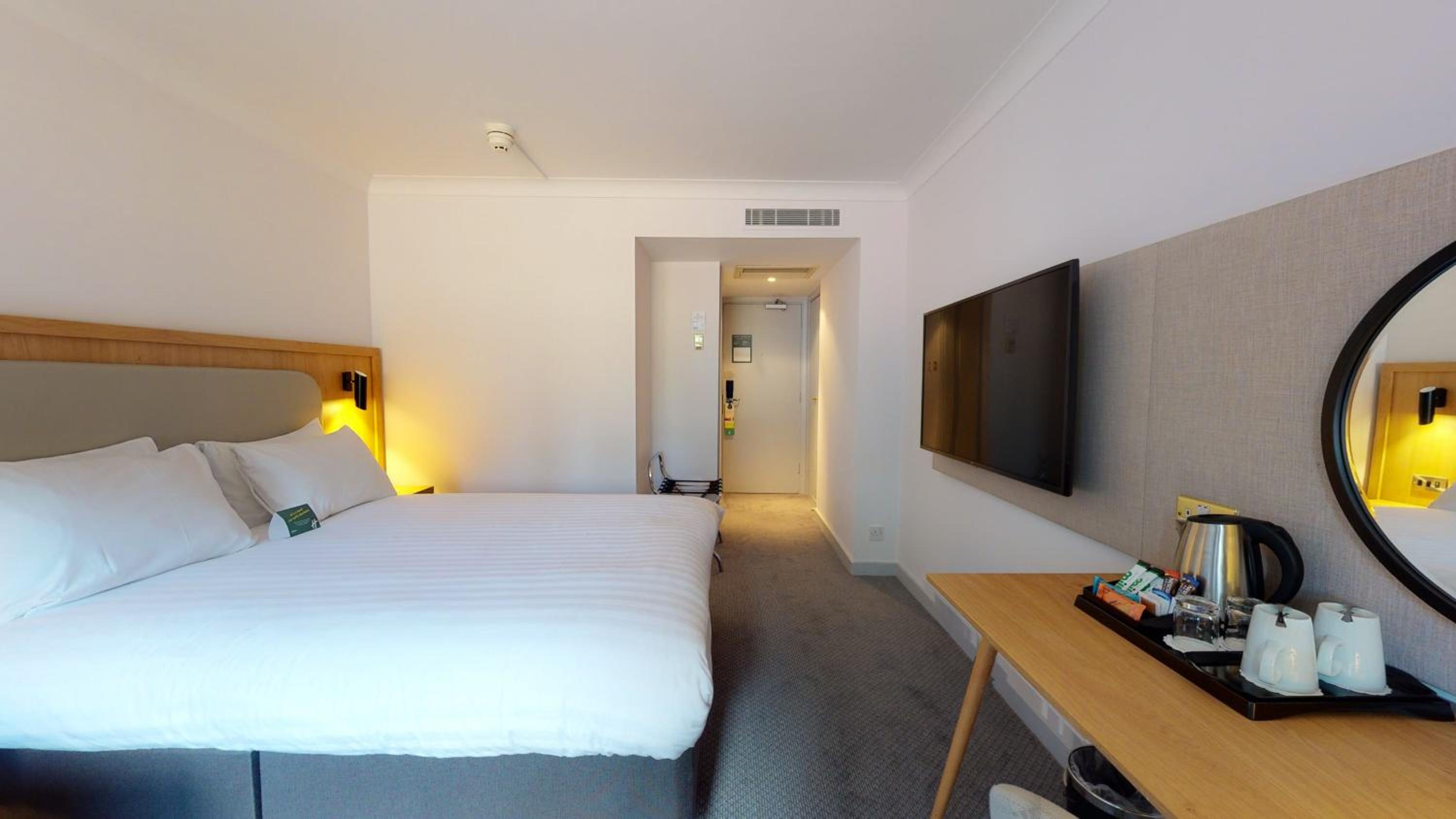 holiday inn cambridge by ihg