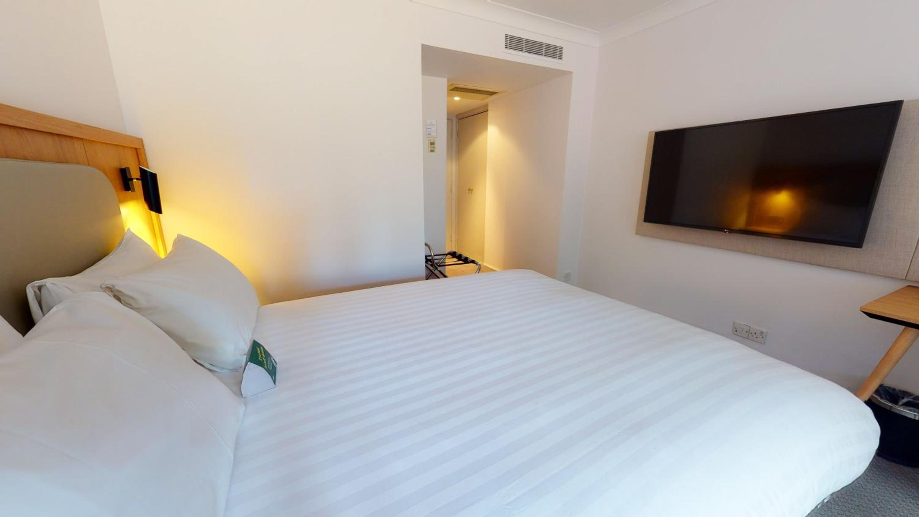 holiday inn cambridge by ihg