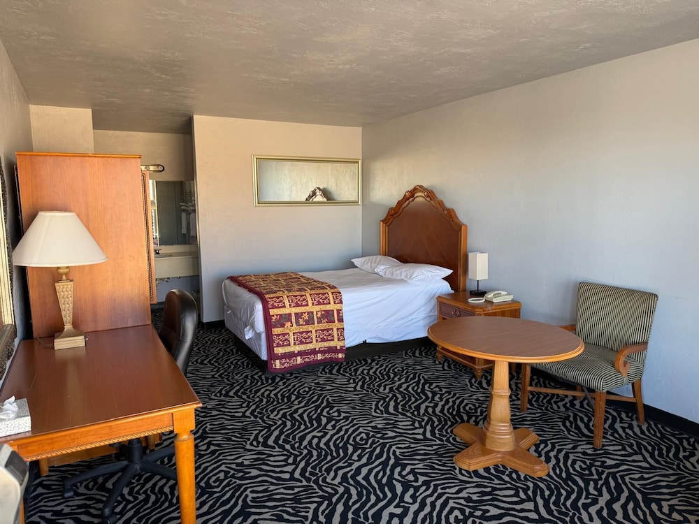 knights inn lawton formerly super 8 lawton