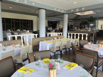 hilton palm beach pbi