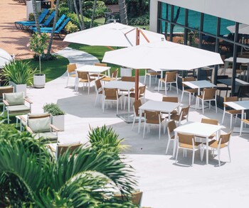 hilton palm beach pbi