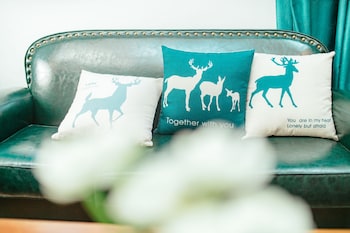 3 cottages of deer inn