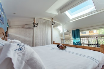 3 cottages of deer inn