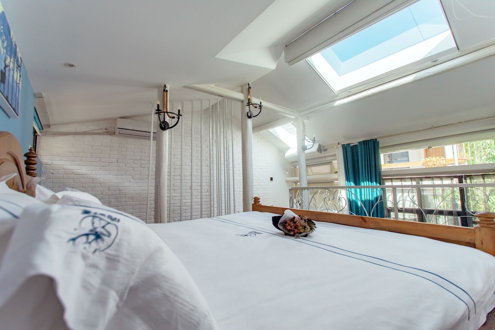 3 cottages of deer inn