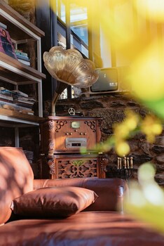 3 cottages of deer inn