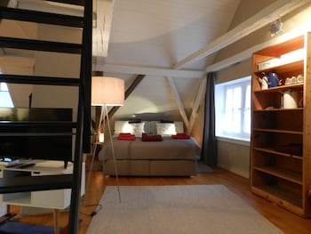 blue wall bnb business apartments