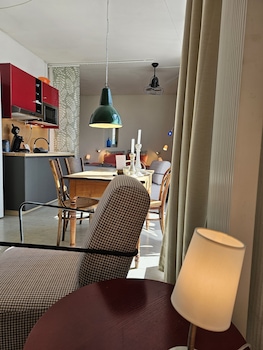 blue wall bnb business apartments