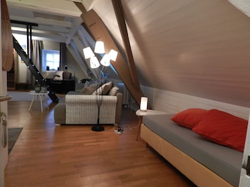blue wall bnb business apartments
