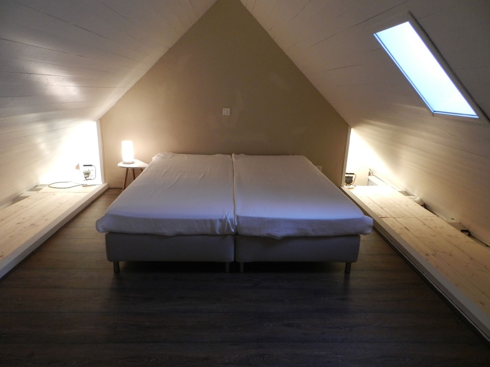 blue wall bnb business apartments