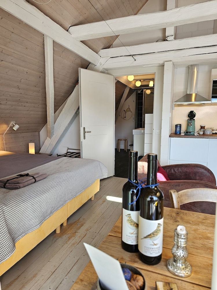 blue wall bnb business apartments