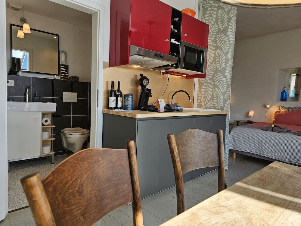 blue wall bnb business apartments
