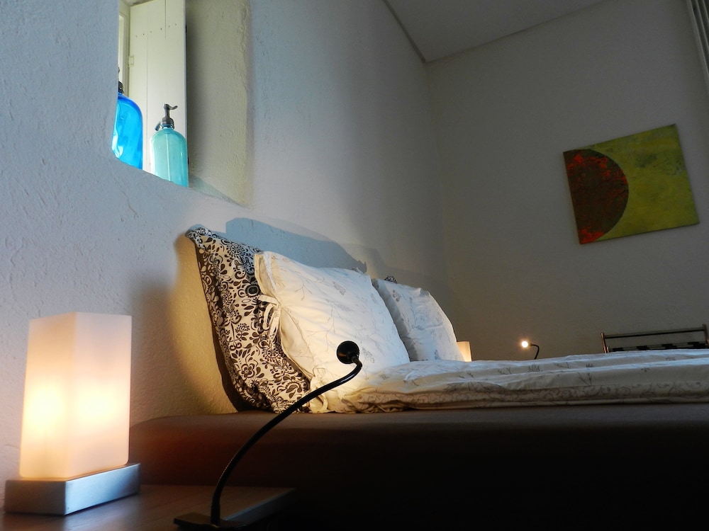 blue wall bnb business apartments