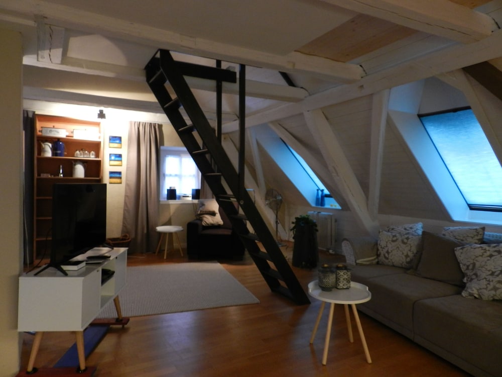 blue wall bnb business apartments