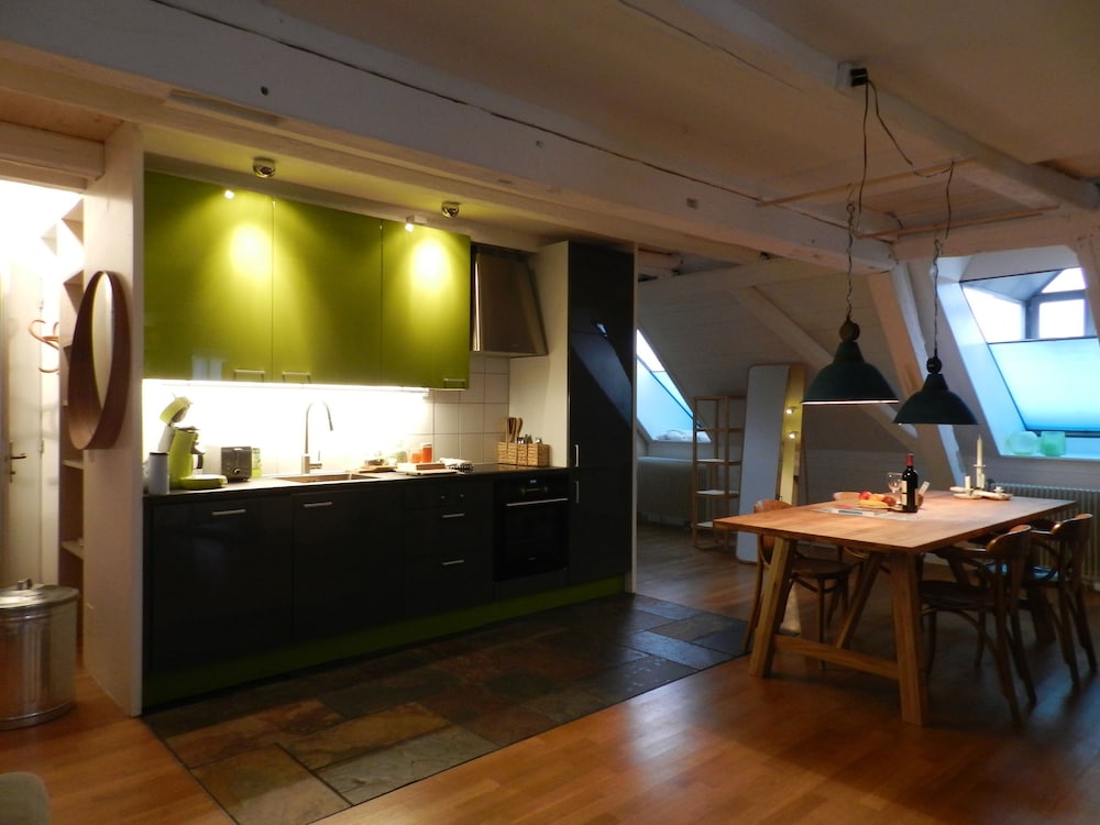 blue wall bnb business apartments